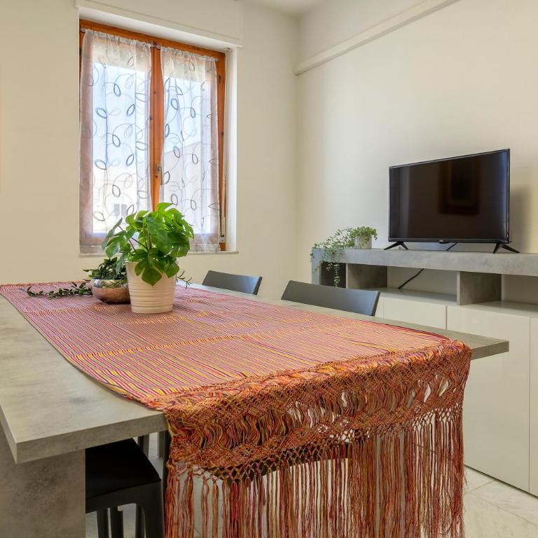 White lilium apartment - Two-Bedroom Apartment - 27