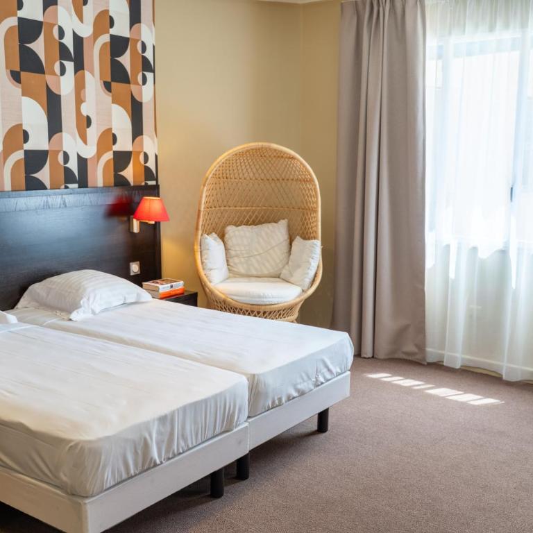 Hôtel Comté de Nice - Suite - Vue sur Jardin - 1
