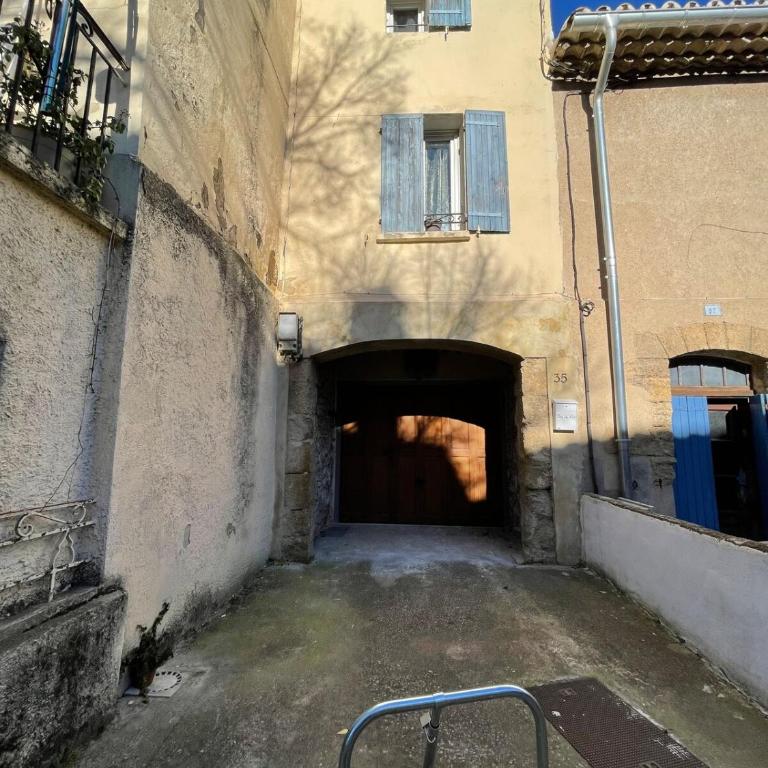 Apartment in L'Isle-sur-la-Sorgue with parking - Appartement 1 Chambre - 4