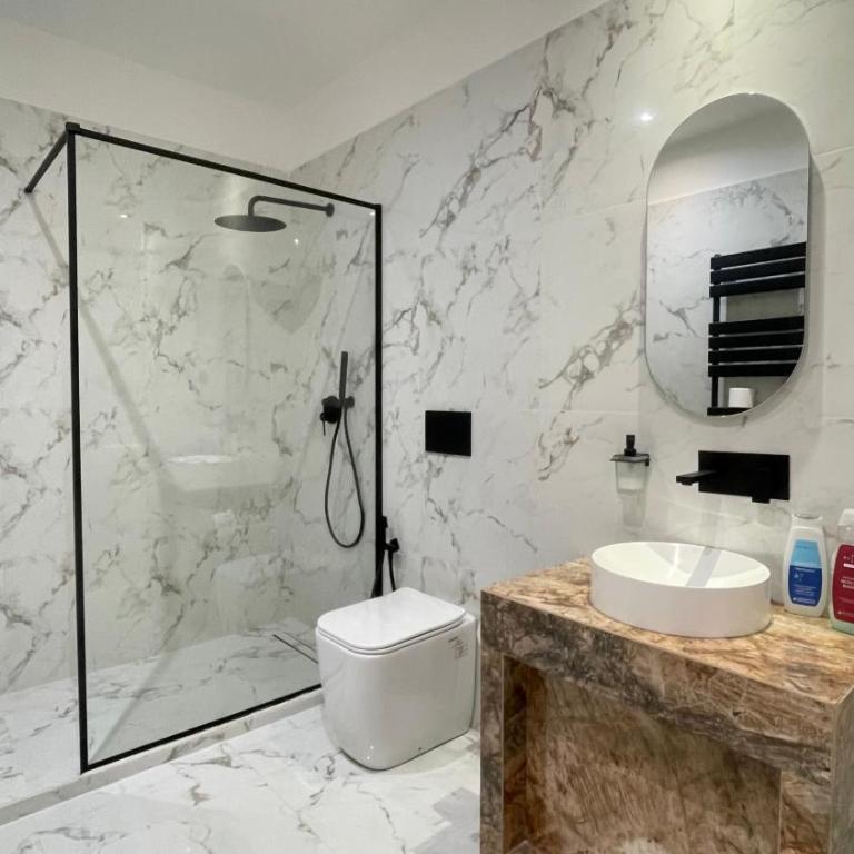 Paradise Suites - Brignole Station - Best Price Rooms - ALWAYS OPEN - Camera King Deluxe - 10