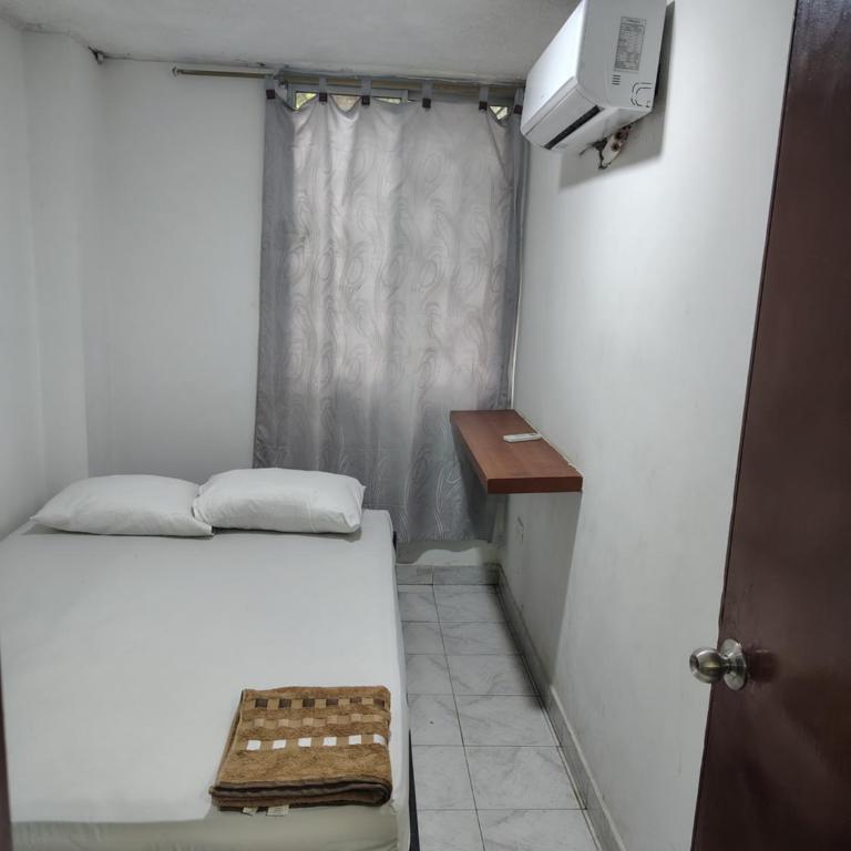 Amplio - Apartamento de 2 dormitorios - 4