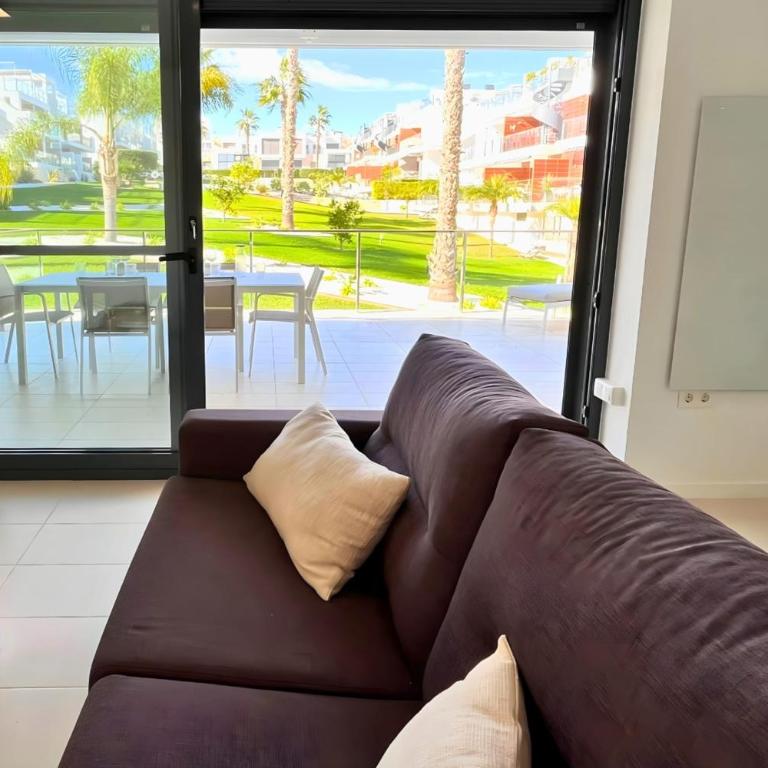 Nuevo apartamento con terraza y piscina próximo a las playas - Apartamento - 10