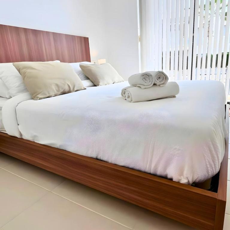 Nuevo apartamento con terraza y piscina próximo a las playas - Apartamento - 30