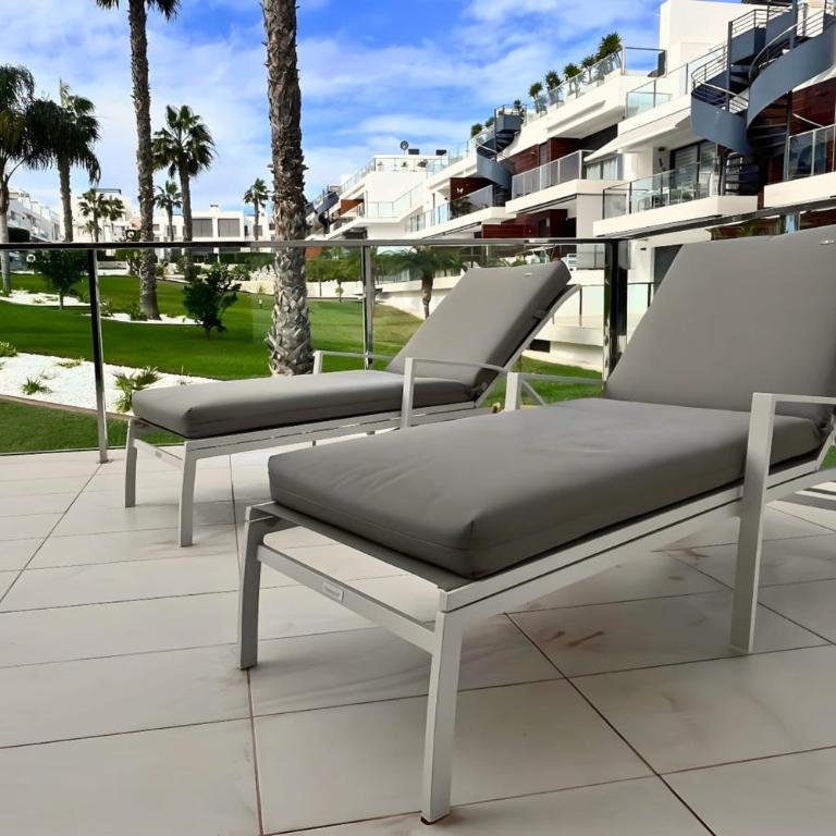 Nuevo apartamento con terraza y piscina próximo a las playas - Apartamento - 40