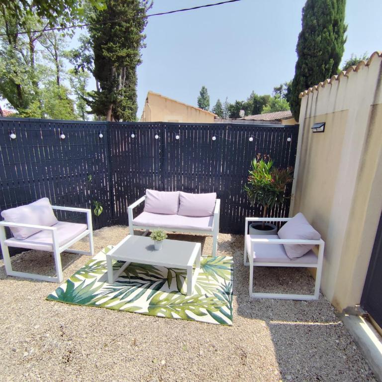 Maisonnette au calme dans résidence avec piscine - Appartement 2 Chambres - 2