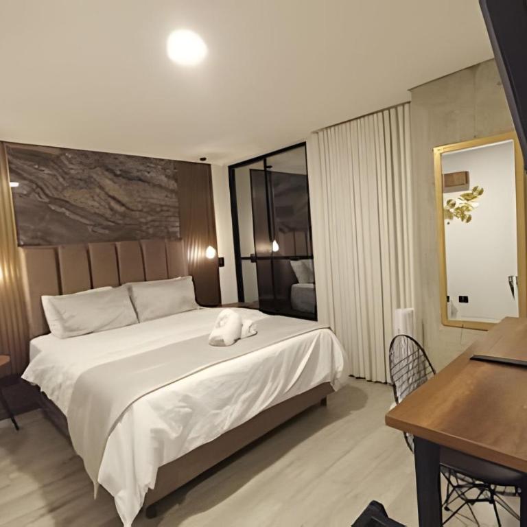 Epic Suite 514 Family Deluxe 2 Room 5P Airport - Superior Double Room - 1