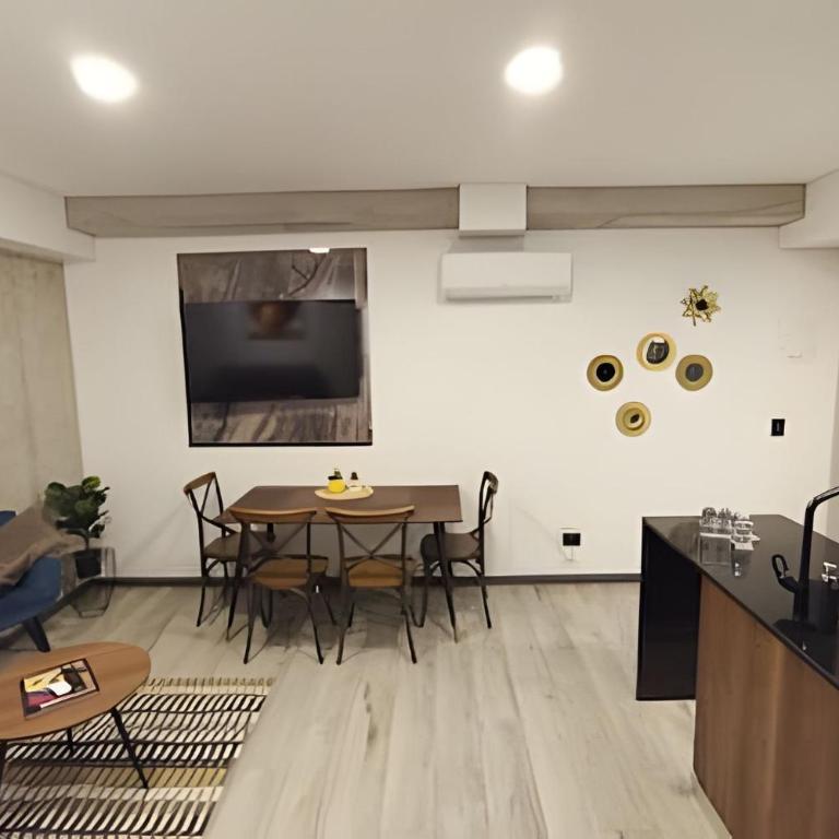 Epic Suite 514 Family Deluxe 2 Room 5P Airport - Superior Double Room - 45