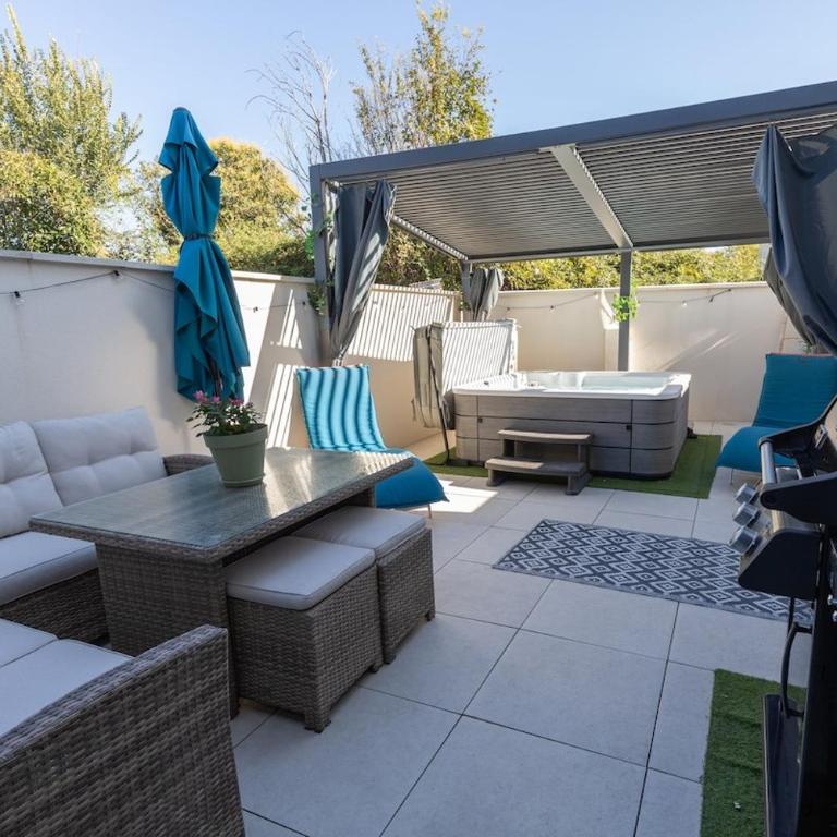 Bella Vita Outdoor Jacuzzi - Maison de Vacances - 16