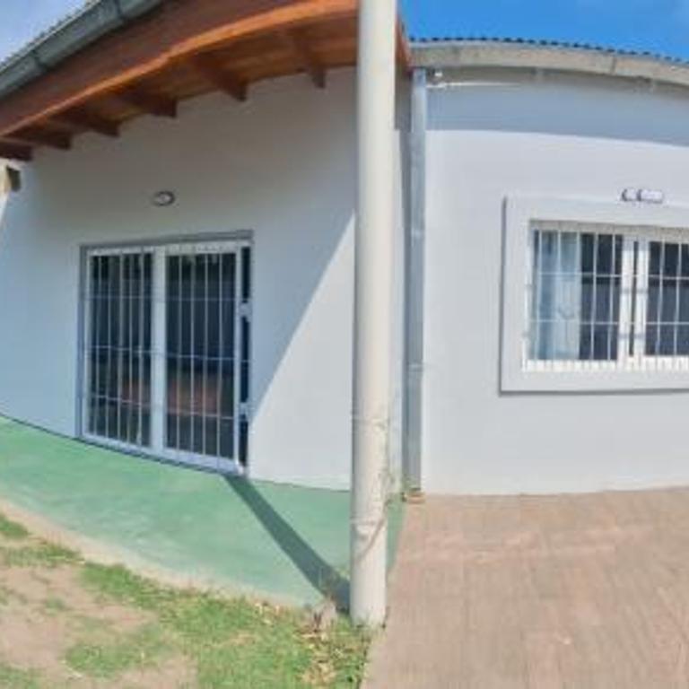 Cartagen - Three-Bedroom House - 26