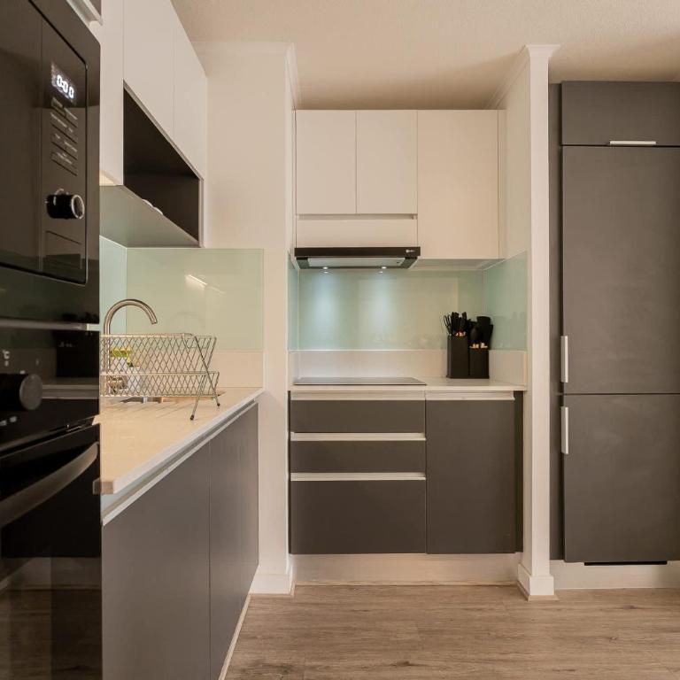 Luxury 2BR Suite Providencia Prime City Views - Apartment - 5