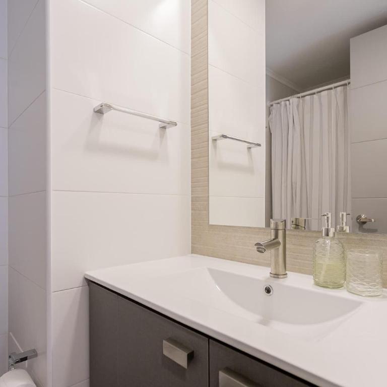Luxury 2BR Suite Providencia Prime City Views - Apartment - 8