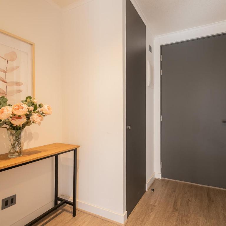 Luxury 2BR Suite Providencia Prime City Views - Apartment - 9