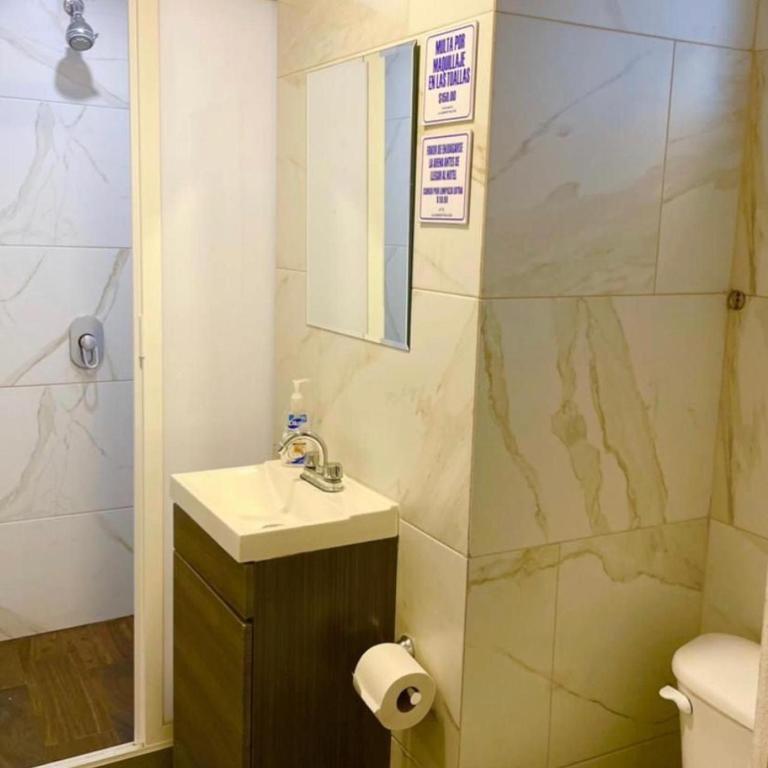 SKY INN Oficial Acapulco Suites & Condo Mediterrane - Habitación Doble - 8