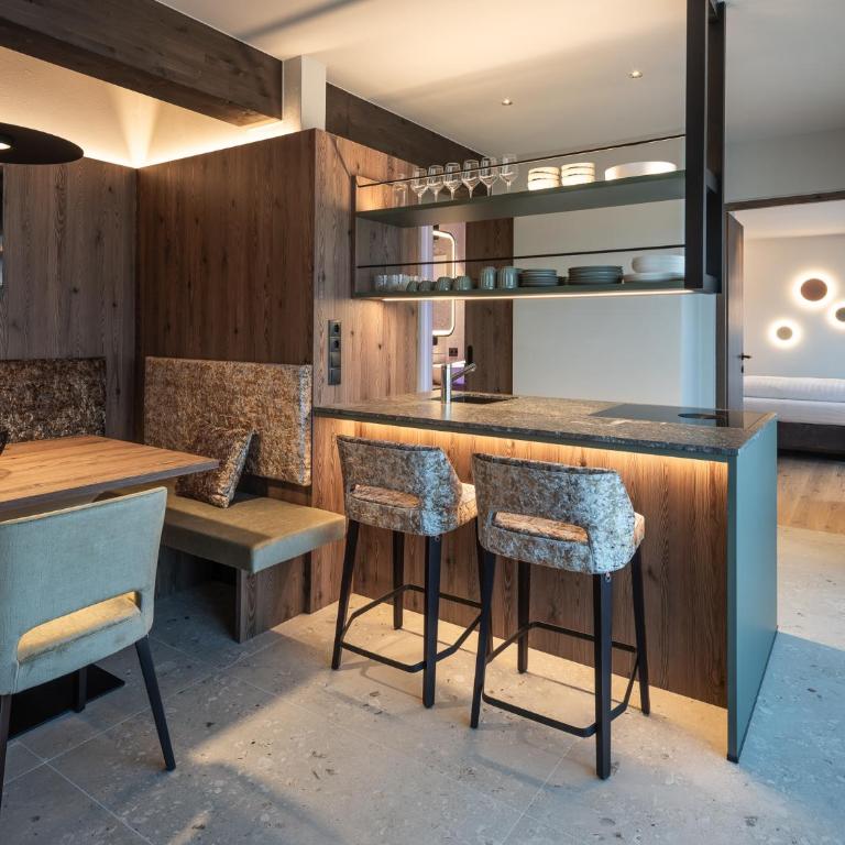 Corones Suites - Dolomites Residence - Appartamento con 2 Camere da Letto - 2