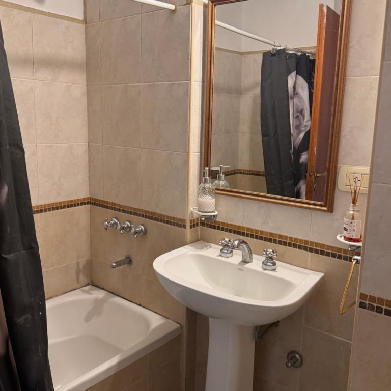 Departamento Microcentro a pasos de Neoclinica - Apartamento de 1 dormitorio - 5