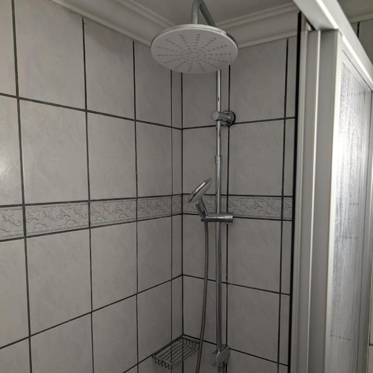 Modernes Appartement - ruhig, zentrumsnah, abendsonnige Loggia - Apartment mit 1 Schlafzimmer - 12