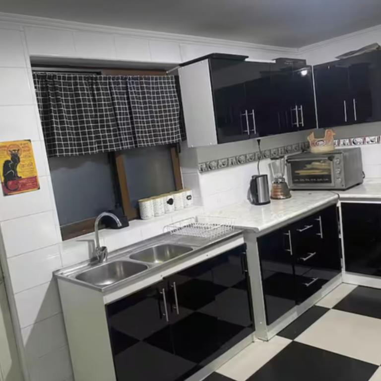 casa familiar vista a la cordillera con estacionamiento - Casa de 2 dormitorios - 10