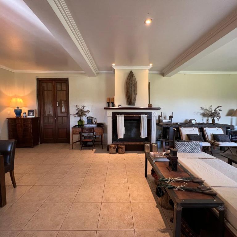 Capilla Origen - Four-Bedroom House - 27