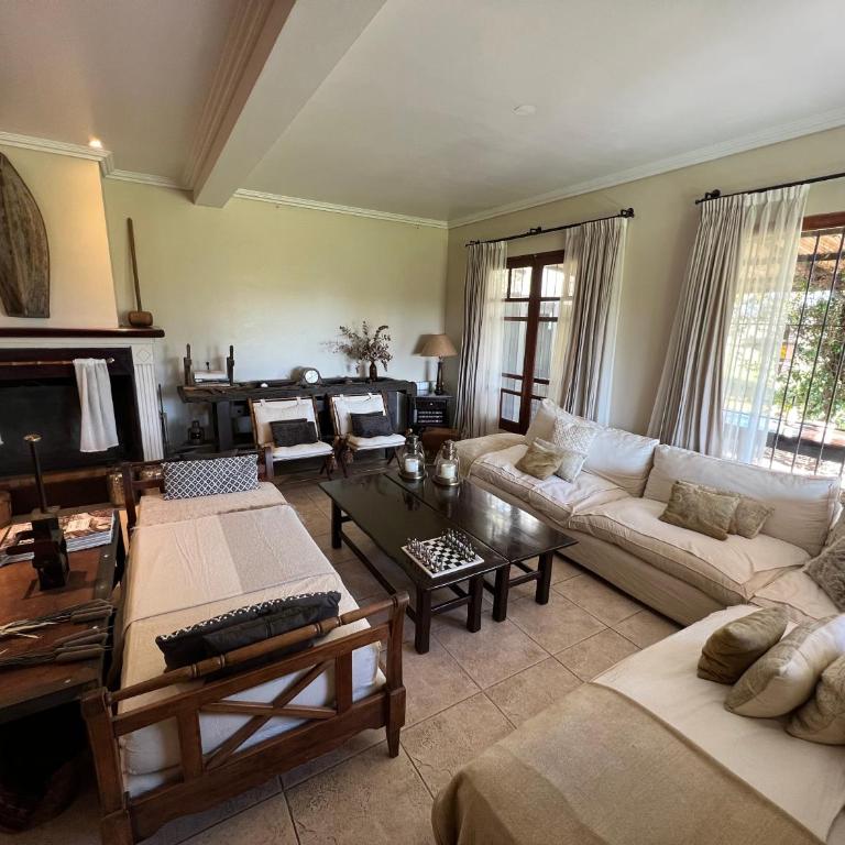 Capilla Origen - Four-Bedroom House - 33