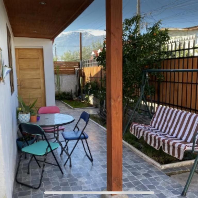 casa familiar vista a la cordillera con estacionamiento - Two-Bedroom House - 25