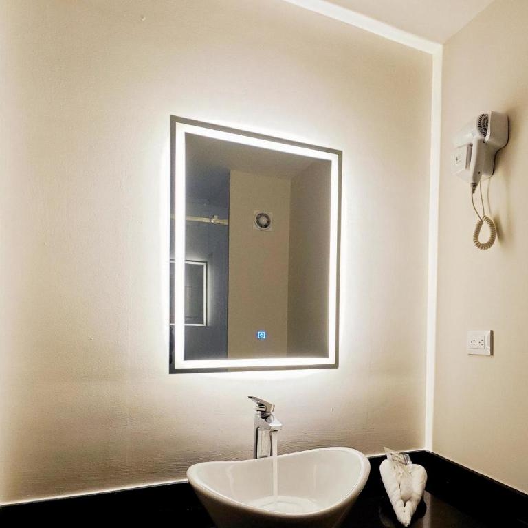 Hotel Olimpica Boutique - King Room - 4