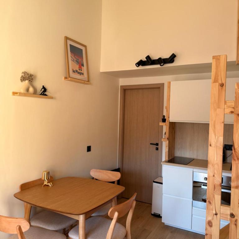 Charmant duplex Proche station - Appartement 1 Chambre - 9