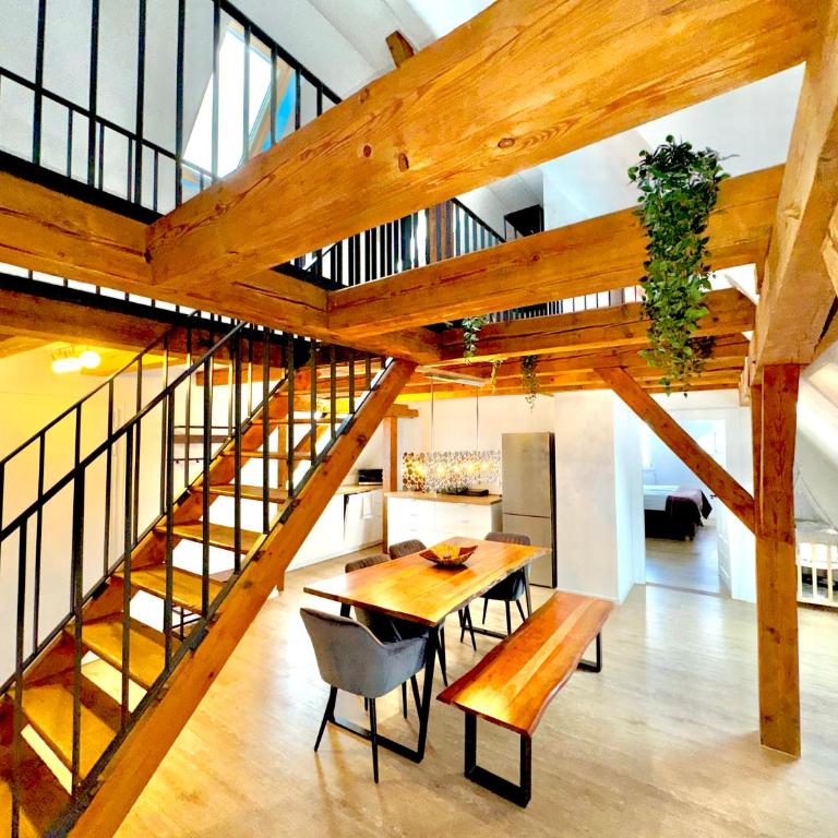 EDEN - Penthouse-Loft über den Dächern Kaufbeurens - Loft-Apartment mit 3 Schlafzimmern - 3