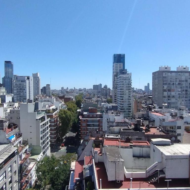 Muy luminoso, amplio y tranquilo con hermoso balcón - Apartamento de 1 dormitorio - 26