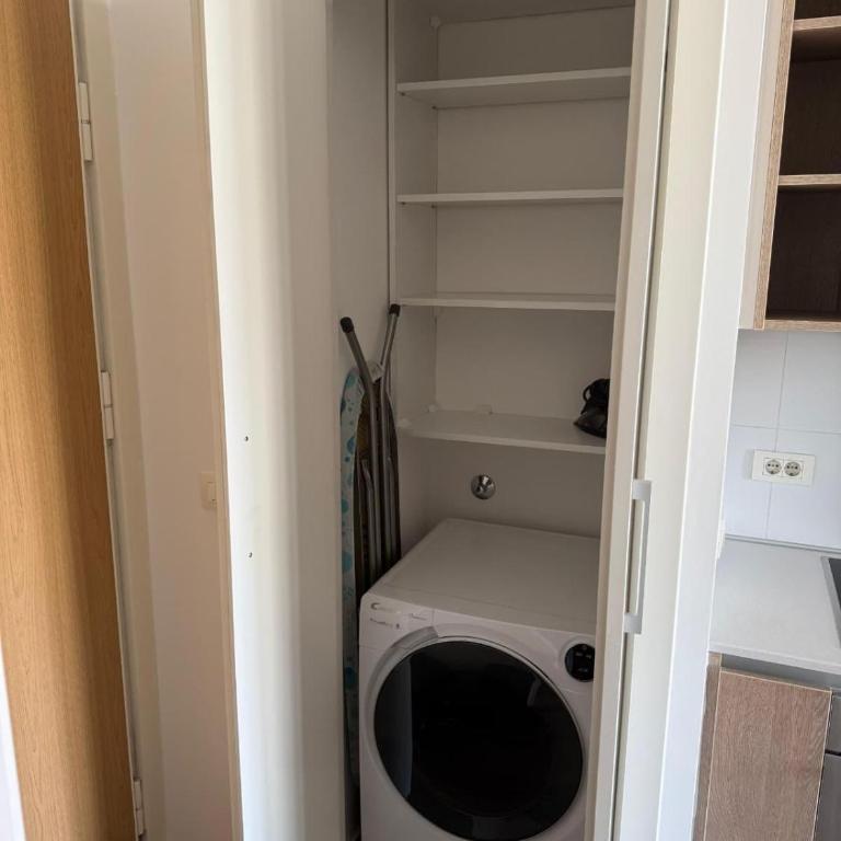BW Loft Apartments FREE GARAGE Fast Wi-Fi - Studio with Garden View - 8
