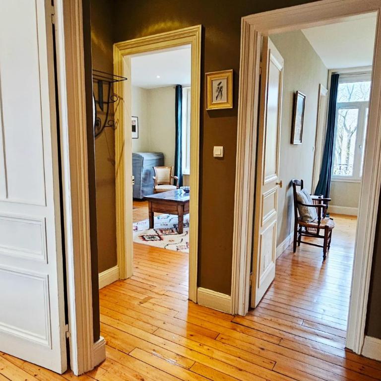 Les Remparts Appartement de Charme face au Château - Appartement 1 Chambre - 3