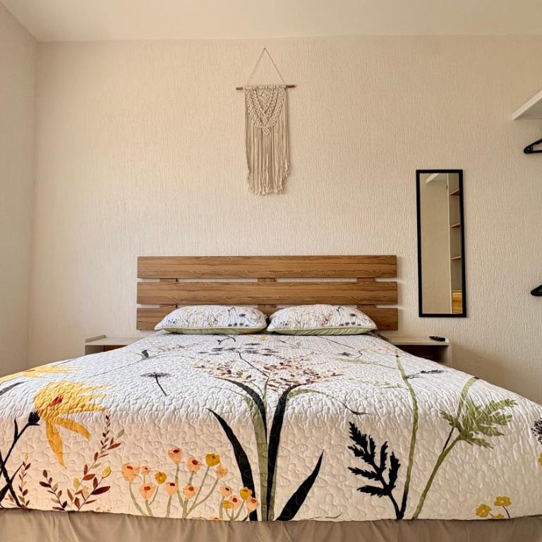 Preciosa casa nueva con 3 recámaras y 3 baños a 7 min del Tren Maya - Three-Bedroom House - 17