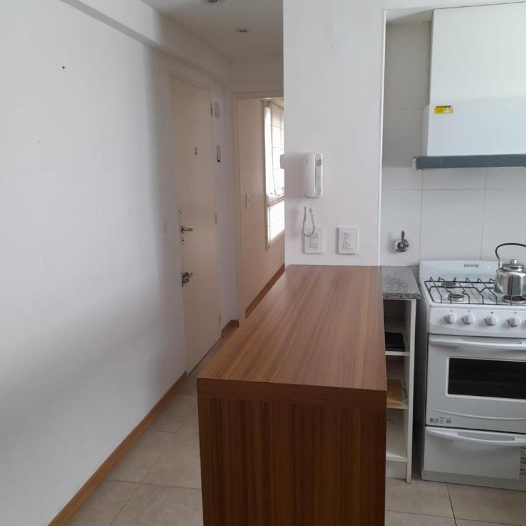 Dpto Familiar Amplio 2amb Plaza Mitre - Apartamento de 1 dormitorio - 5
