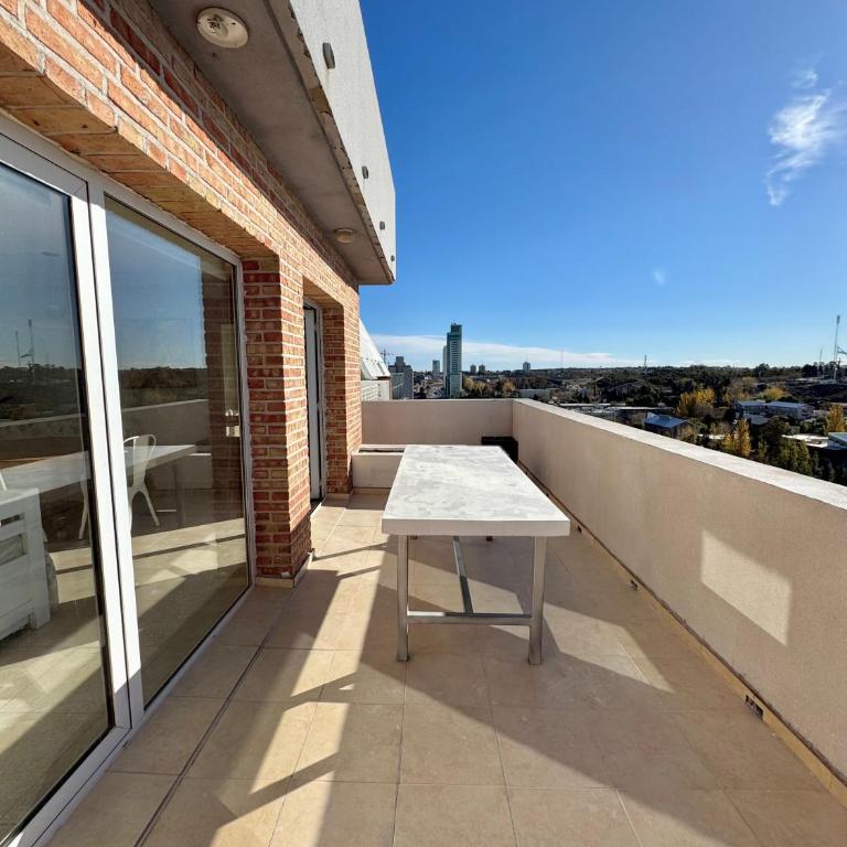 Departamentos amplios y luminosos en zona Leloir - Apartamento Deluxe de 1 dormitorio - 7