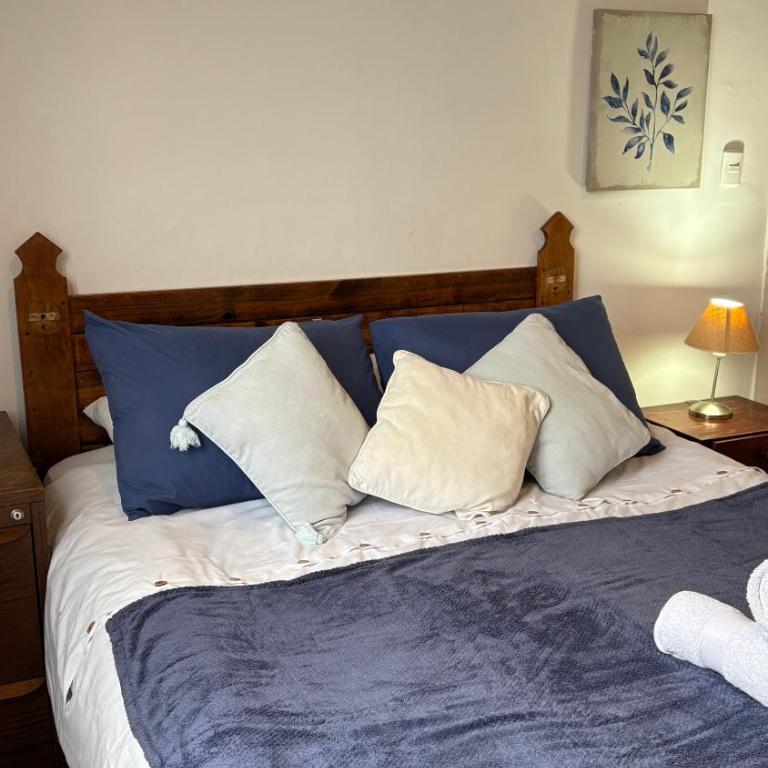 BBCasitaYellow-Hostal - Three-Bedroom Standard Apartment - 11