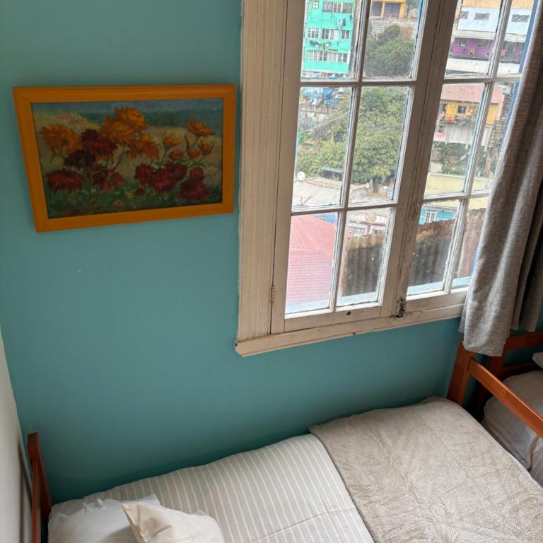 BBCasitaYellow-Hostal - Three-Bedroom Standard Apartment - 2