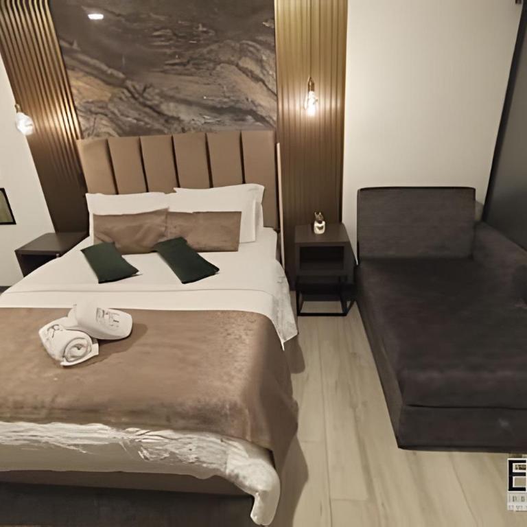 Epic Suite 511 Premium Airport - Superior King Suite - 9