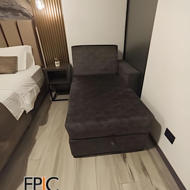 Epic Suite 511 Premium Airport - Superior King Suite - 7