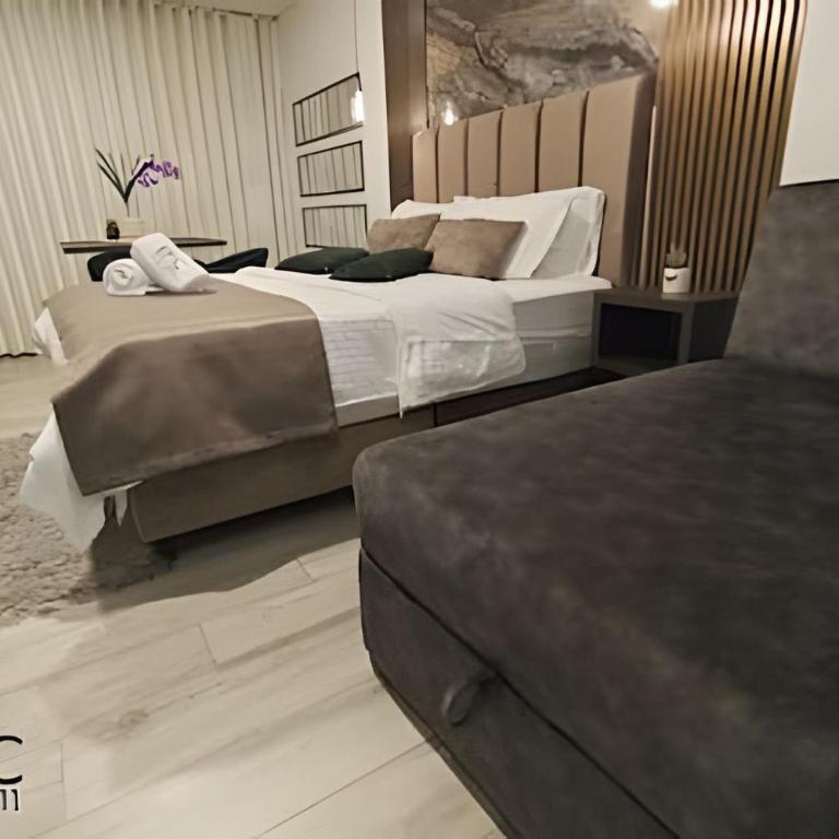 Epic Suite 511 Premium Airport - Superior King Suite - 15