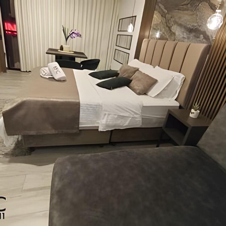 Epic Suite 511 Premium Airport - Superior King Suite - 16