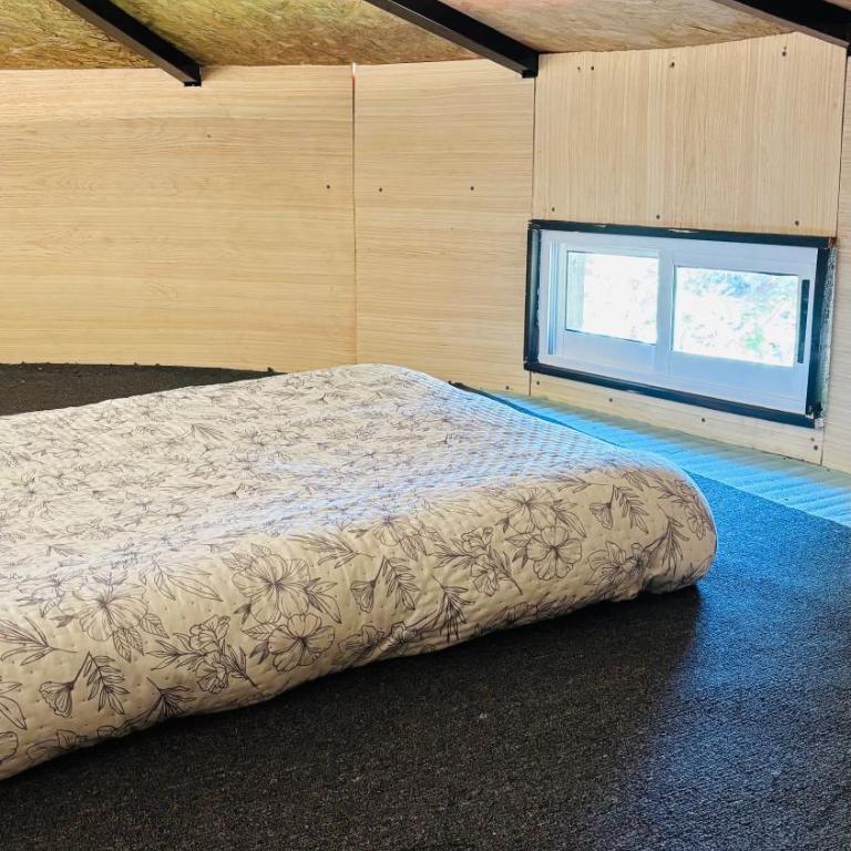 Tombstone - Double Room - 9