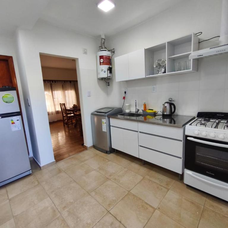 Rent a house in Necochea beach and park area - Two-Bedroom House - 7