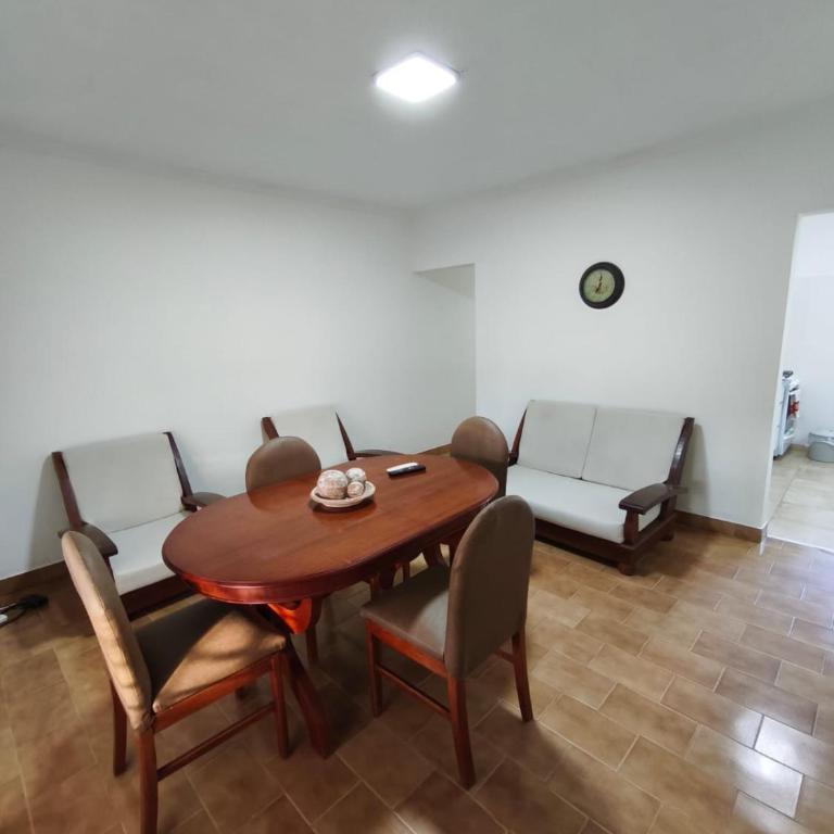 Rent a house in Necochea beach and park area - Two-Bedroom House - 1
