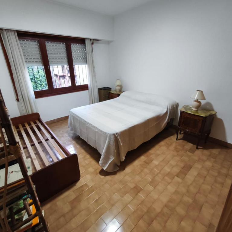 Rent a house in Necochea beach and park area - Two-Bedroom House - 9