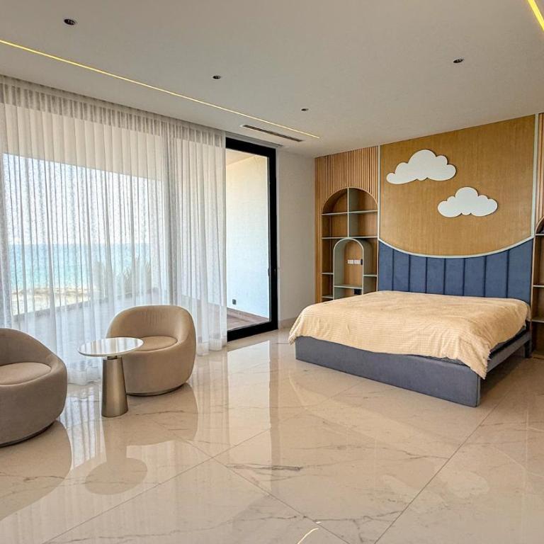 Ocean Luxe House - Vacation Home - 13