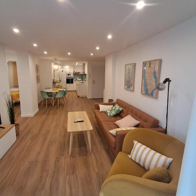 Central family apartment near the beach - Apartamento de 2 dormitorios - 17