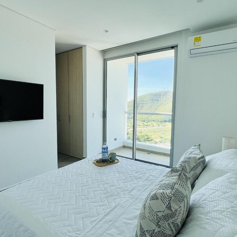 Salguero Sunset - One-Bedroom Apartment - 9