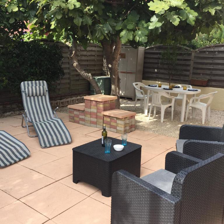 Rez-de-jardin avec Parking Privé pour 4 pers - FR-1-837-71 - Apartment - 1