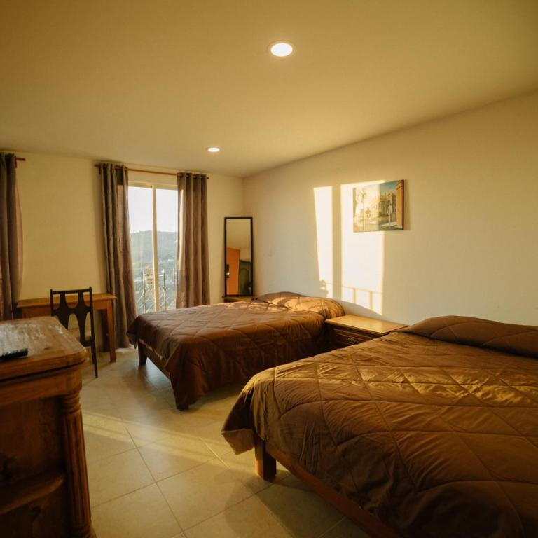 Casa del Pintor Guesthouse - Five-Bedroom House - 8