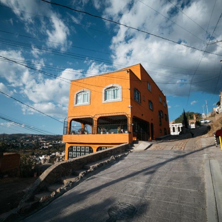 Casa del Pintor Guesthouse - Five-Bedroom House - 9