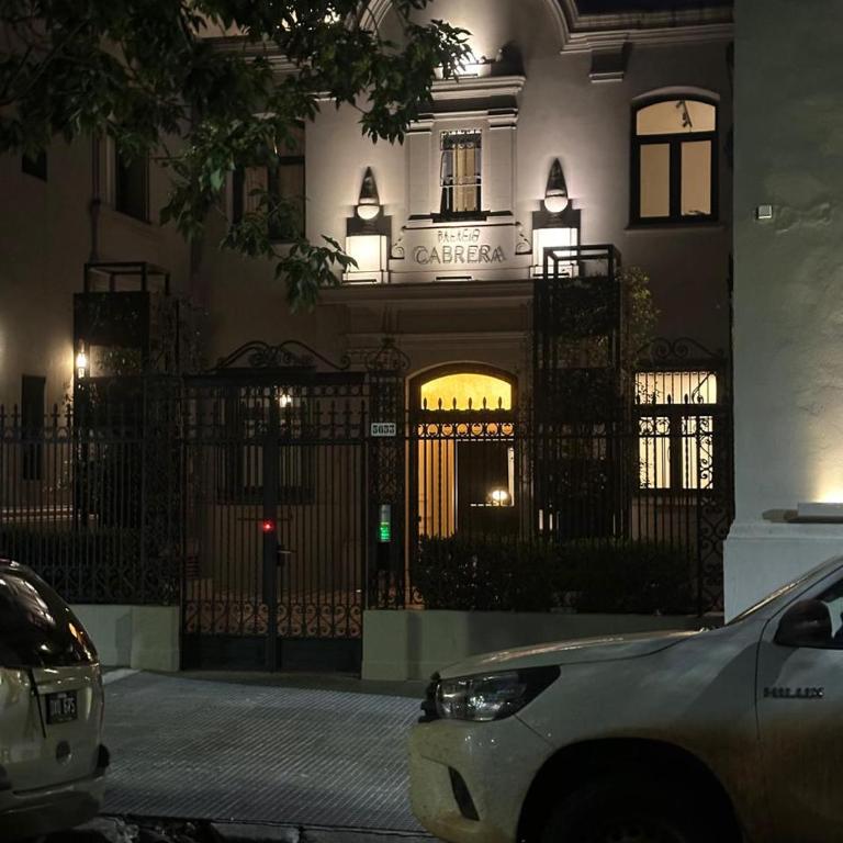 Palacio Cabrera - One-Bedroom Apartment - 1